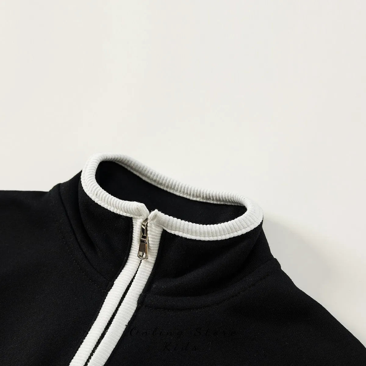 Ropa de otoño e invierno Tops acolchados con cuello alto para bebé para hombres