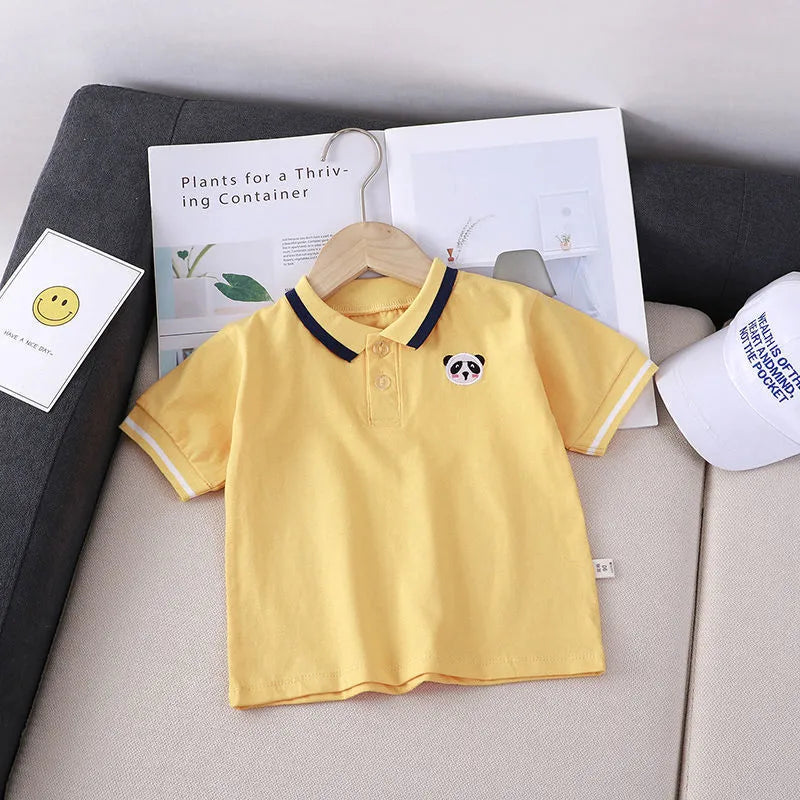 Tops a rayas para niños grandes en camisas de verano