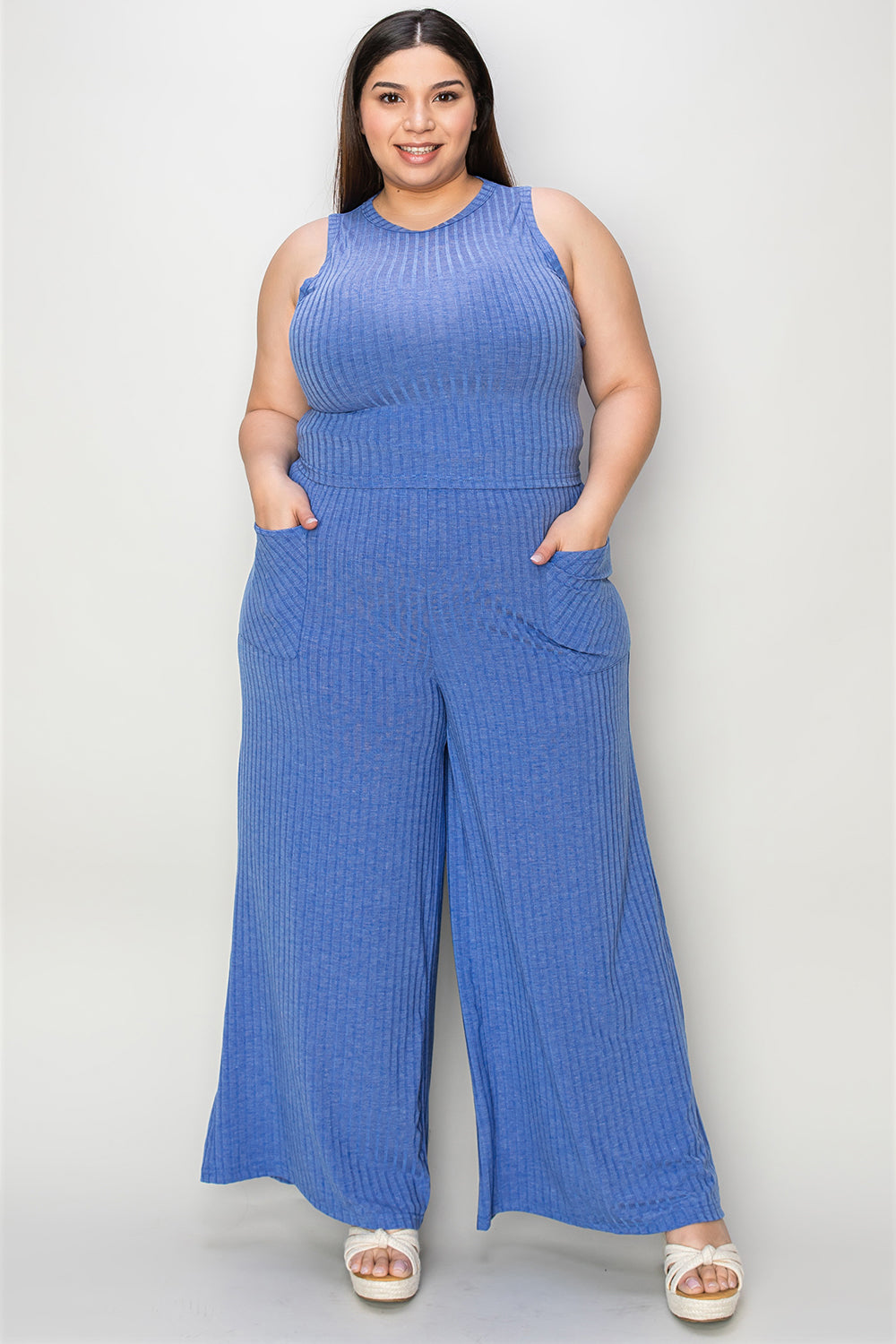 Conjunto básico de pantalones anchos y camiseta sin mangas de canalé de tamaño completo Bae