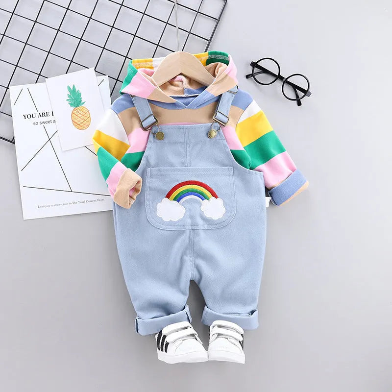 Traje unisex para niños pequeños.