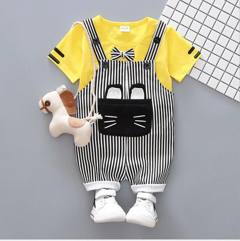 Directo de fábrica, ropa para niños guapos, traje coreano de dos piezas con correa de dibujos animados para bebés, traje de algodón de una generación A128