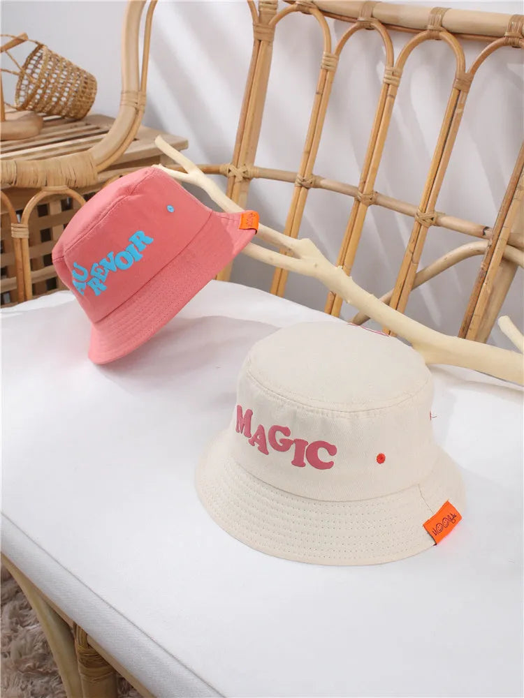 Versión coreana de sombrero de pescador para niños, sombrero para bebés de primavera y otoño, protector solar de verano para niños, sombrero fino con visera salvaje, marea