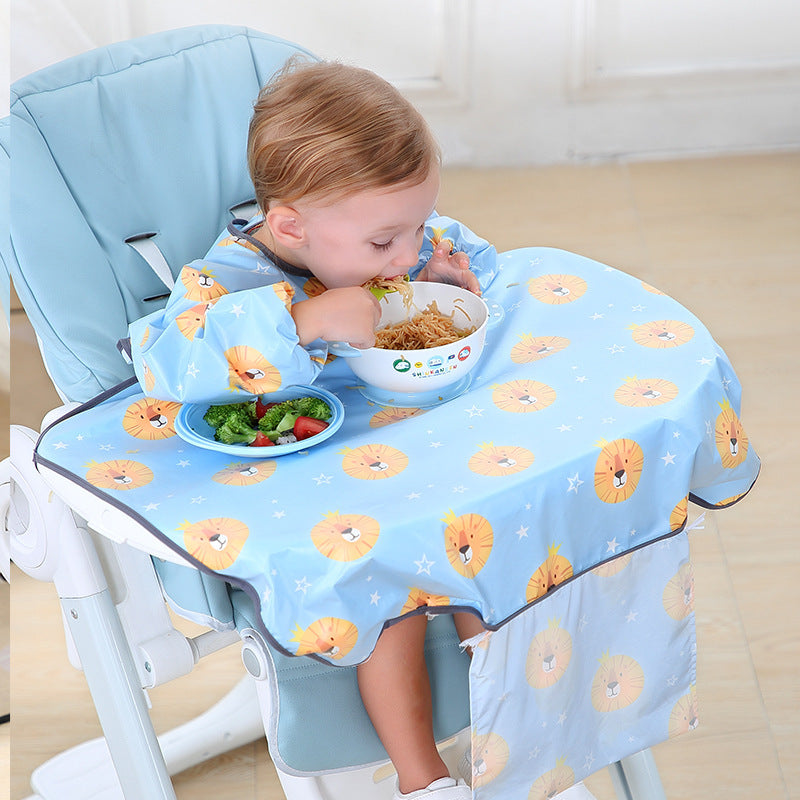 Bebé comiendo silla de comedor babero cubierta ropa de alimentación antisuciedad vestido