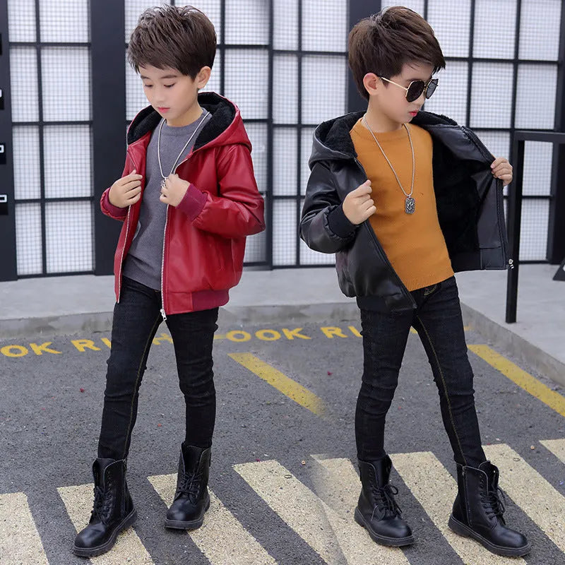 Chaqueta de cuero de PU Abrigo acolchado con capucha para niños
