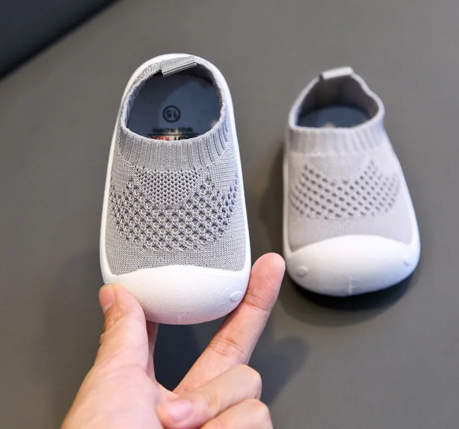 Zapatos de bebé para niños pequeños, zapatos de fondo suave.