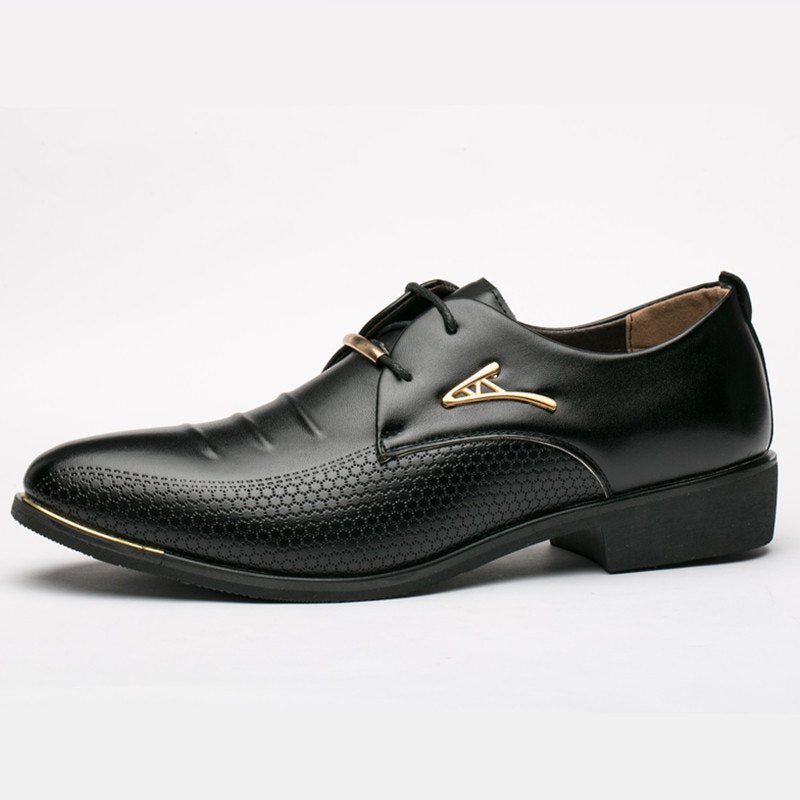 Zapatos de vestir clásicos de marca de lujo para hombre, zapatos de vestir con punta estrecha, zapatos de boda negros de charol para hombre, zapatos formales Oxford, moda de gran tamaño