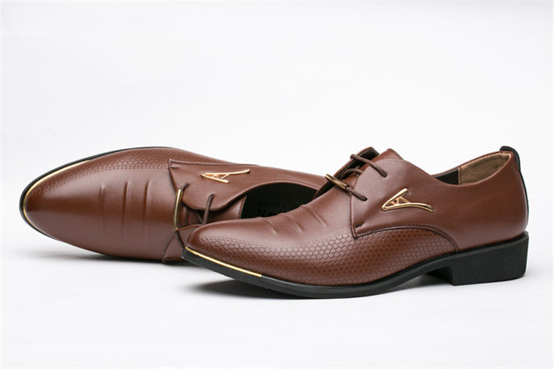 Zapatos de vestir clásicos de marca de lujo para hombre, zapatos de vestir con punta estrecha, zapatos de boda negros de charol para hombre, zapatos formales Oxford, moda de gran tamaño