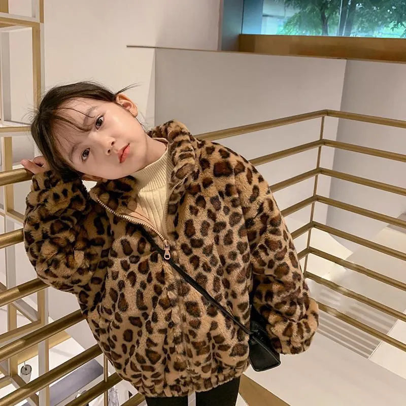 Chaqueta de poliéster engrosada para niños lindos de moda