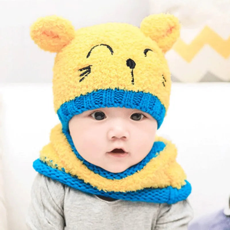 Gorro de bebé con bufanda de lana