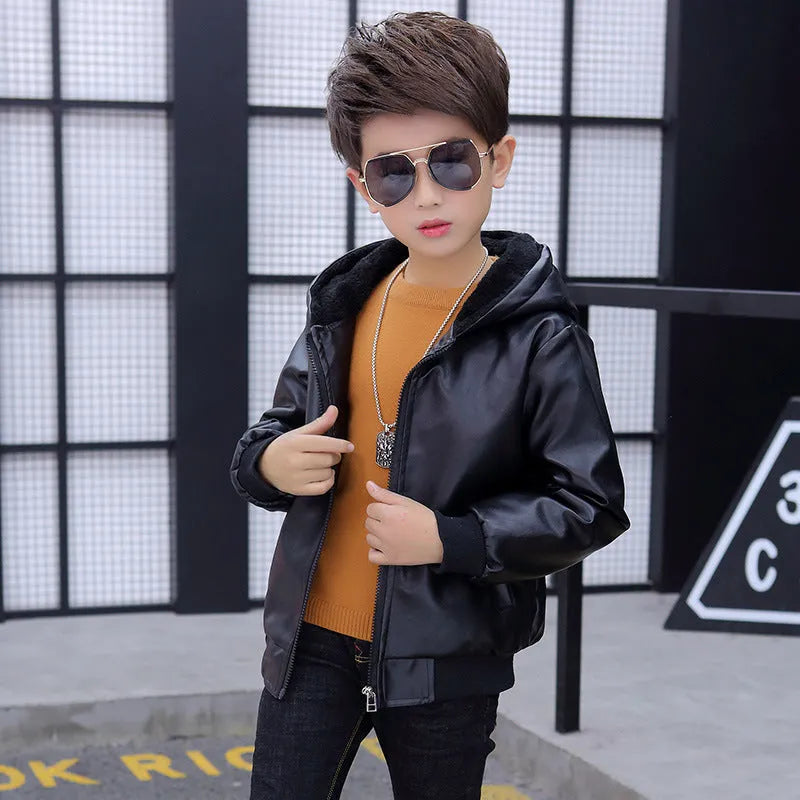 Chaqueta de cuero de PU Abrigo acolchado con capucha para niños