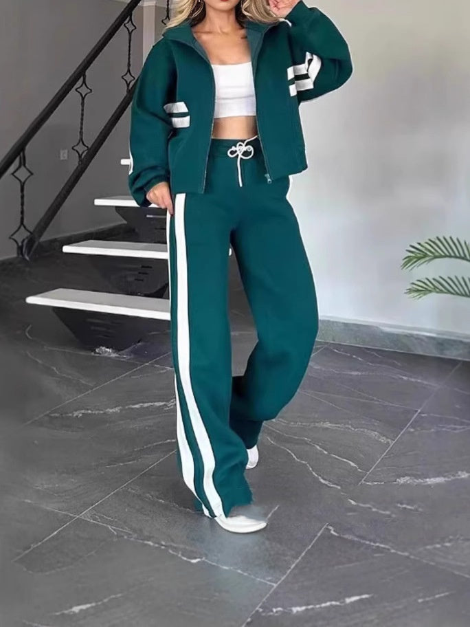 Traje deportivo informal con cremallera y parte superior a rayas de otoño