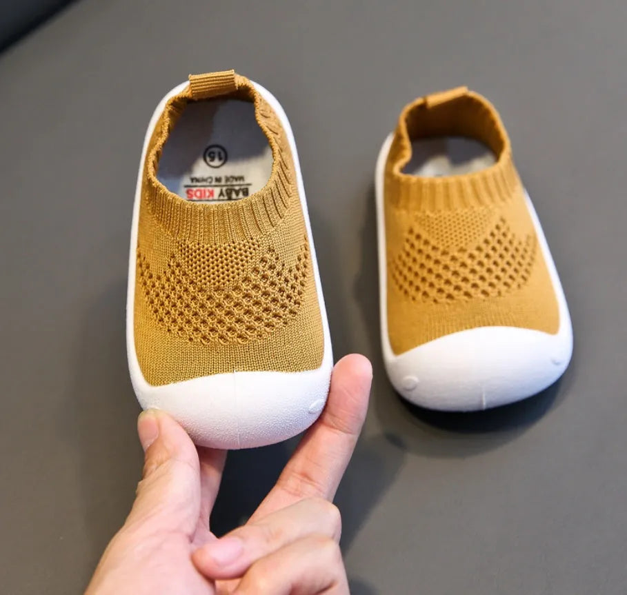 Zapatos de bebé para niños pequeños, zapatos de fondo suave.