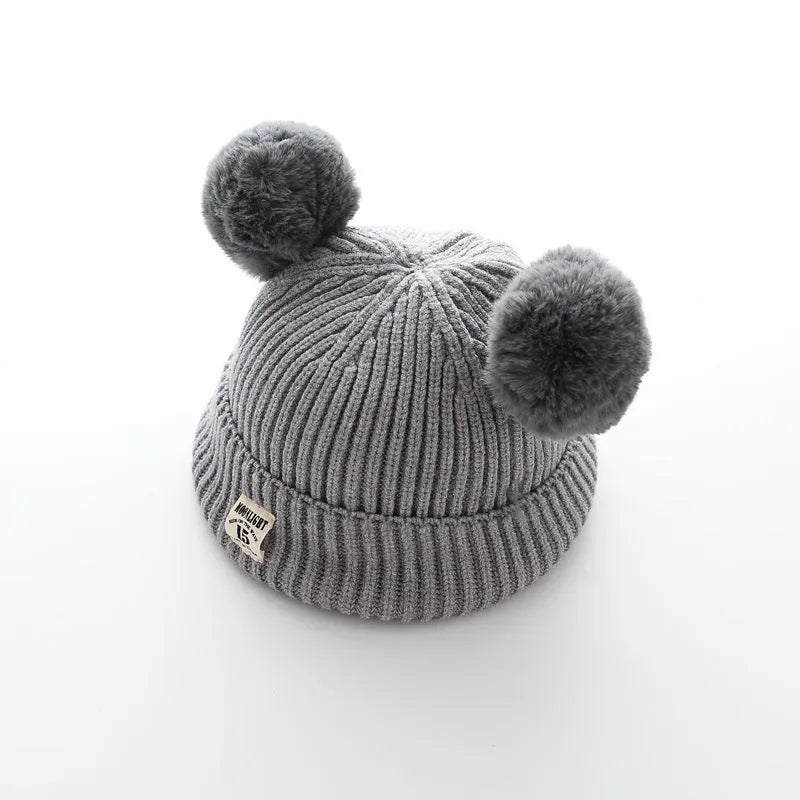 Gorro de lana para bebé.