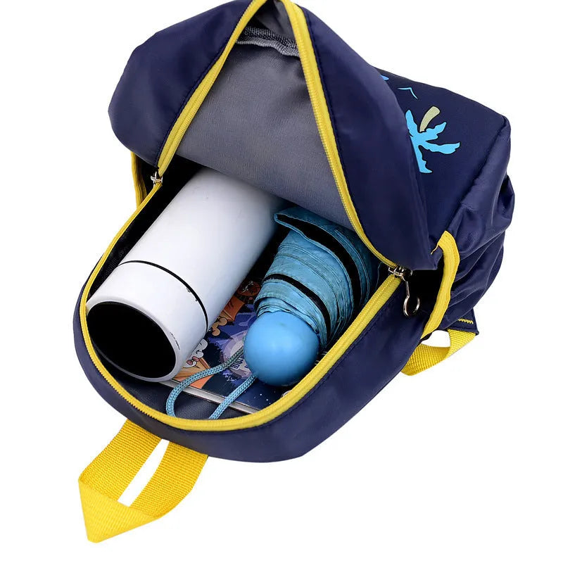 Jardín de infantes para hombres y mujeres Reducción de carga Descompresión Anti-perdida Moda Todo fósforo Mochila escolar Mochila para estudiantes de dibujos animados al por mayor