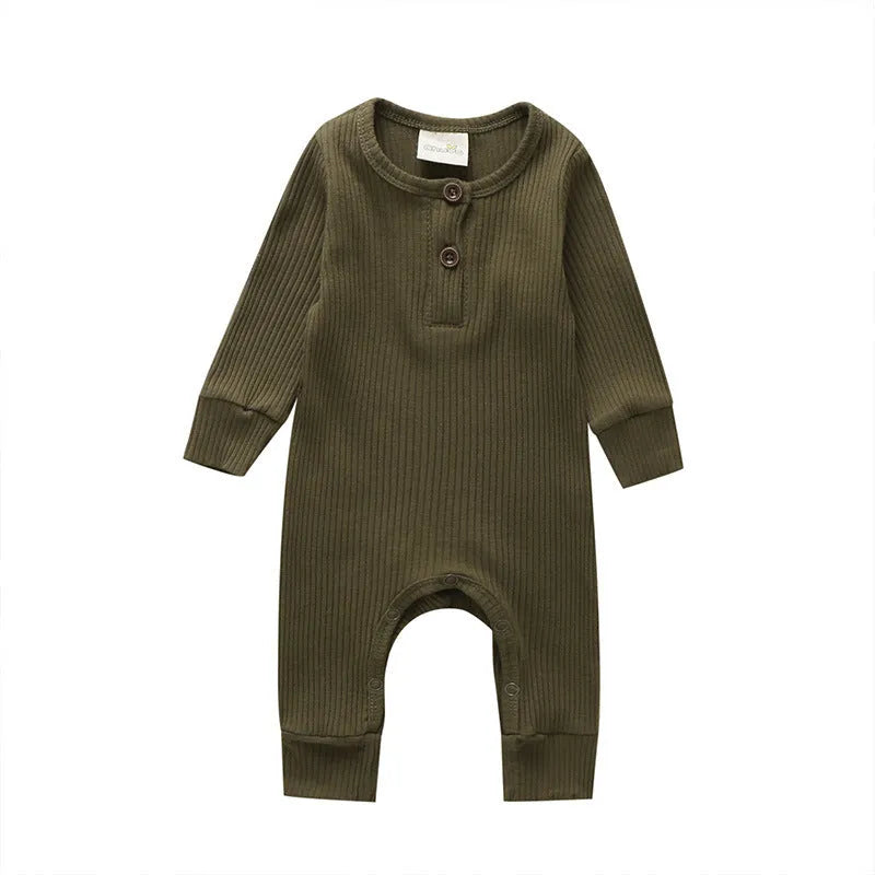 Ropa de bebé europea y americana.