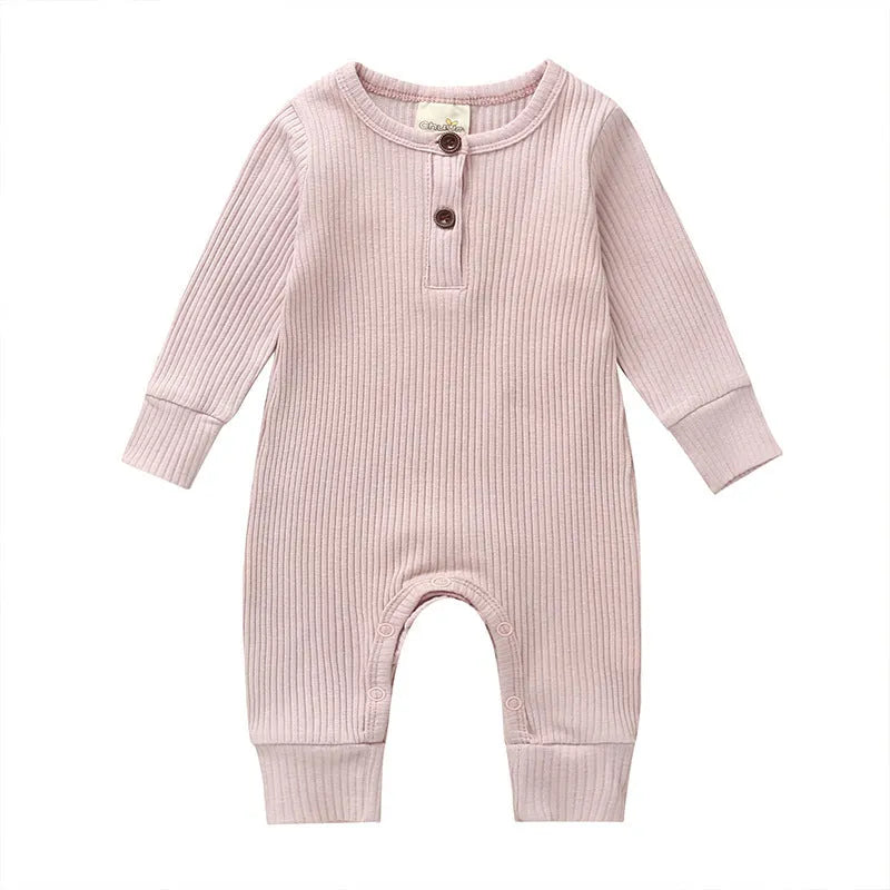 Ropa de bebé europea y americana.