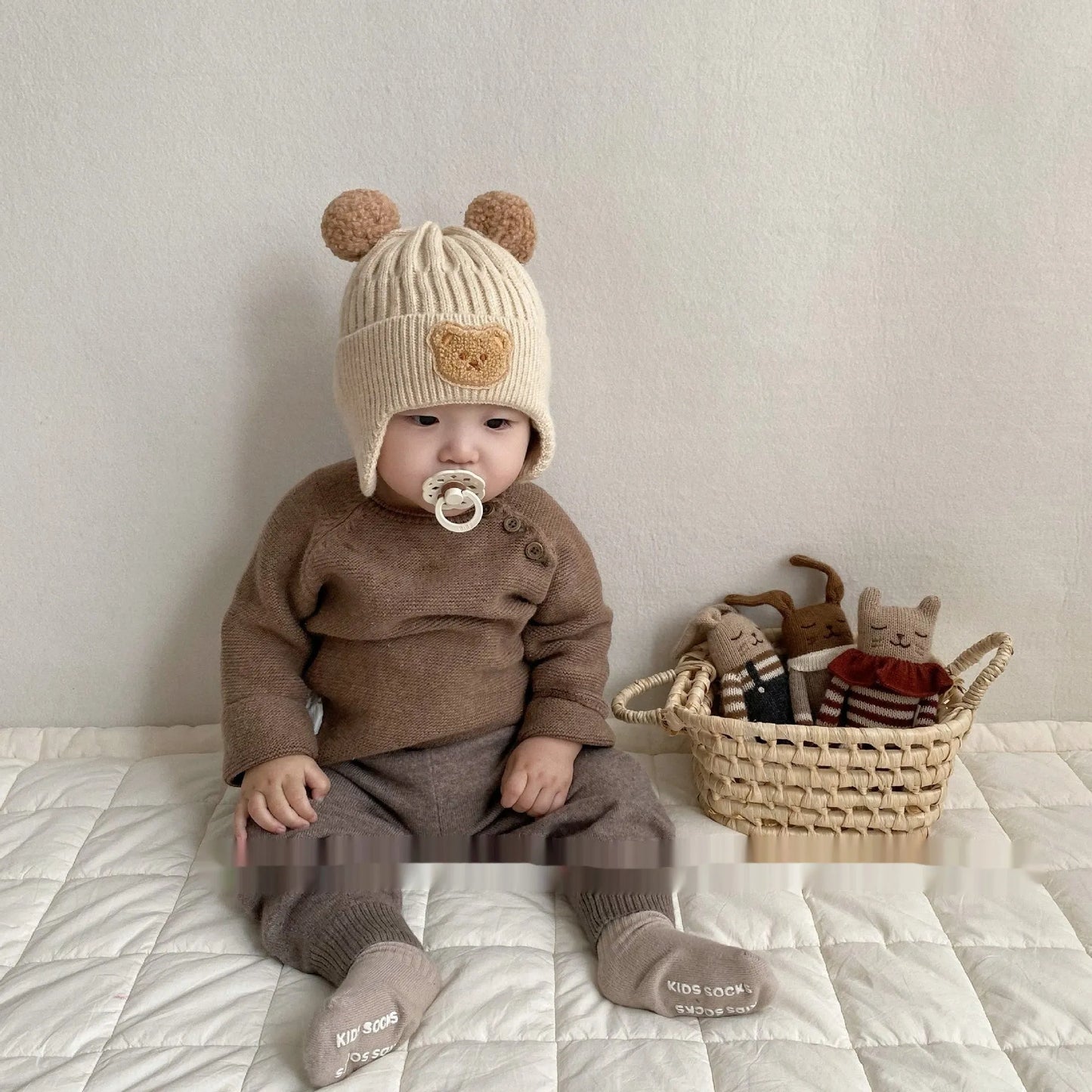 Gorro con orejeras de oso lindo de lana para bebé
