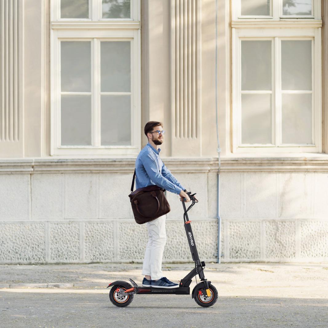 New IE Kugou M4 Pro S With Seat High Speed Electric City Scooter Suitable For Young Adults Teenagers