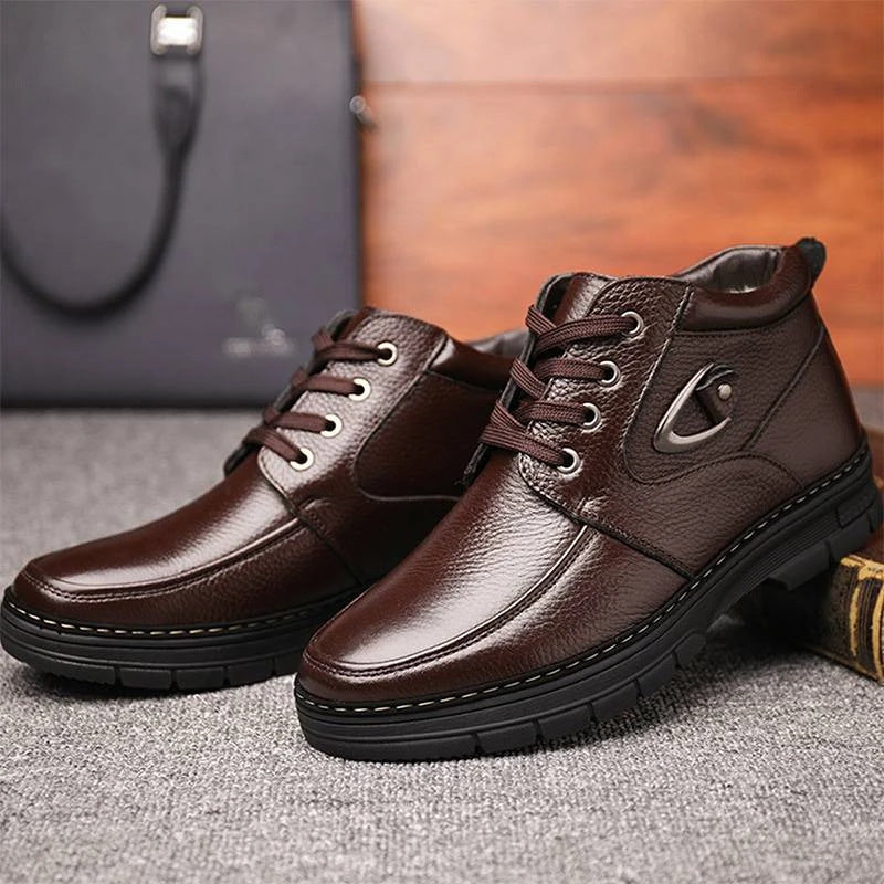 Zapatos de cuero gruesos y cálidos con forro polar para hombres de mediana edad y ancianos de invierno