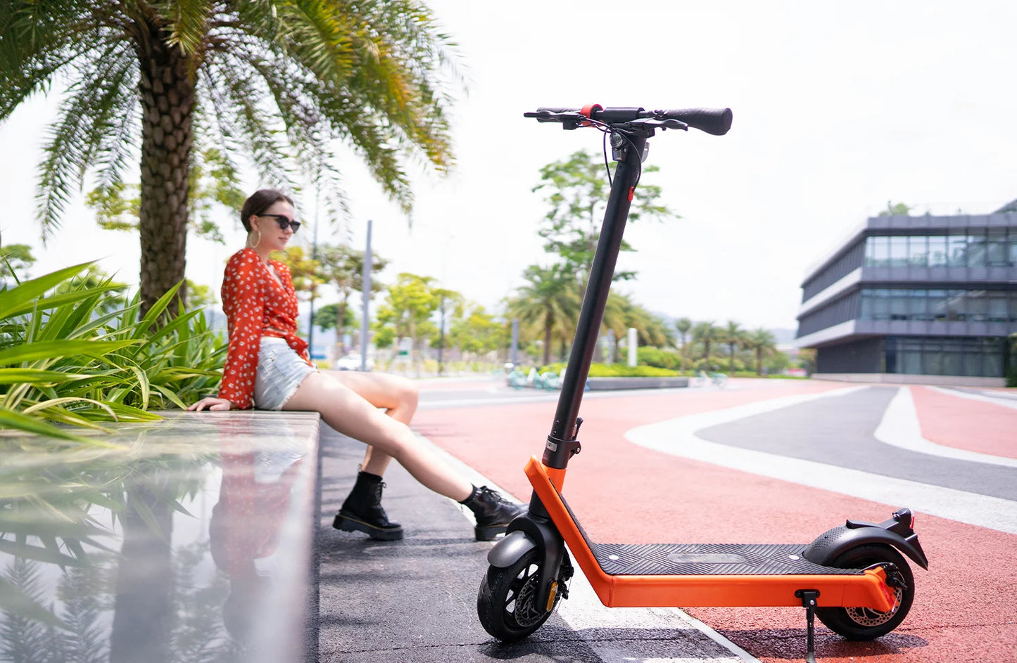 HX X9 Adult Electric Scooter 15.6AH 550W 48V 40KM/H Foldable Electric Kick Scooter 10 Inch E Scooter Electric Skateboard