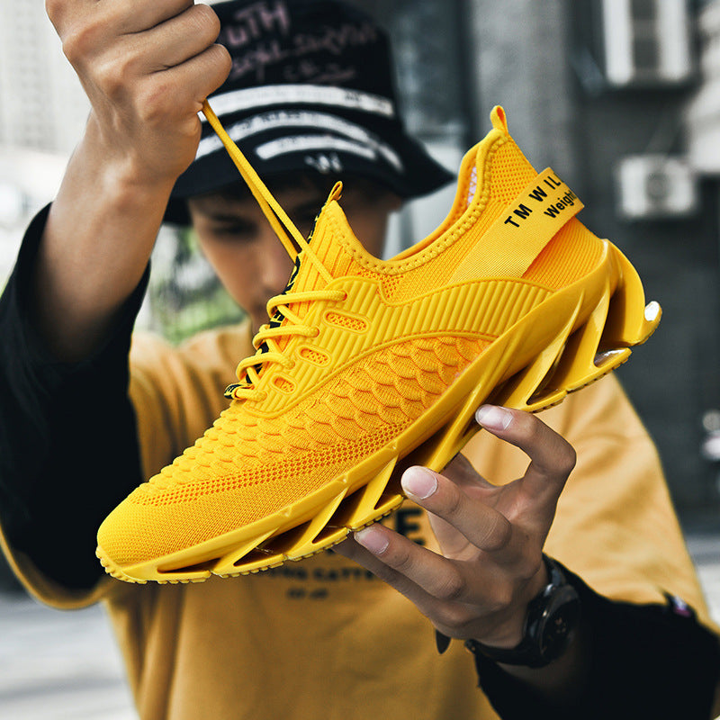 Zapatillas de deporte de moda con escala tejida voladora de Fashion Blade
