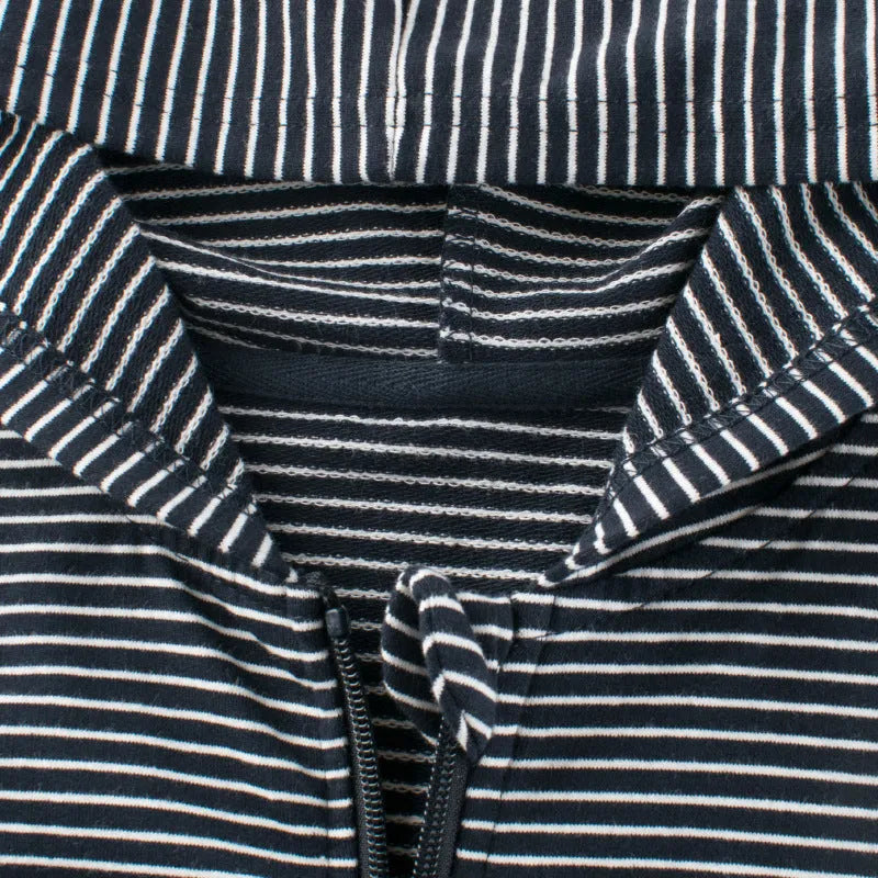 Chaqueta tipo cárdigan a rayas versátil para niño de moda