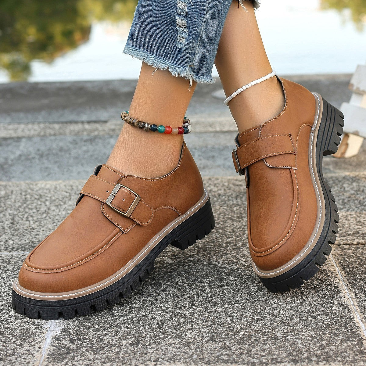 Mocasines con hebilla de moda para mujer Zapatos casuales de suela gruesa con aumento de altura de estilo británico