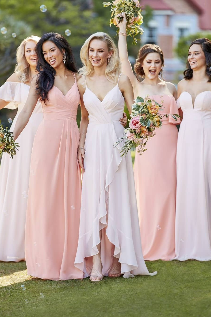 Percha para vestido de novia al aire libre, para banquete