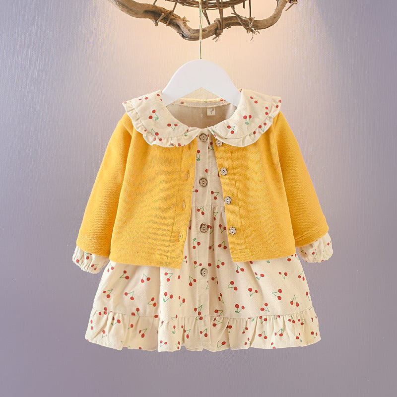 Traje de ropa de otoño para niña