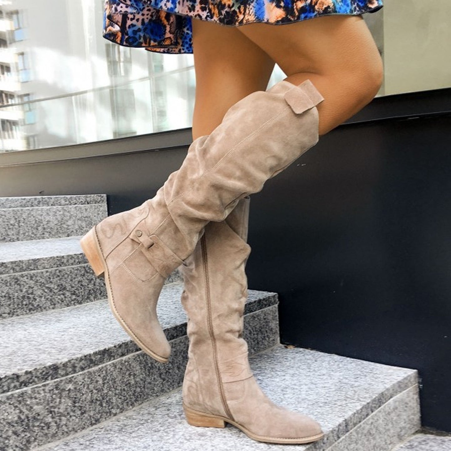 Botas altas de ante con cremallera lateral y tacón bajo para mujer, otoño e invierno