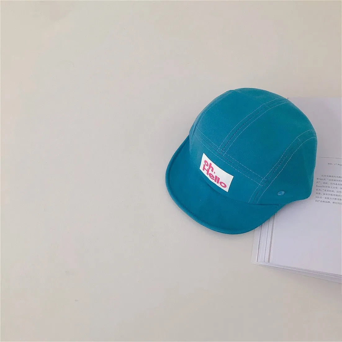 Corea del Sur con el mismo párrafo letras de goma a presión sombreros de lengua de pato de ala suave para niños