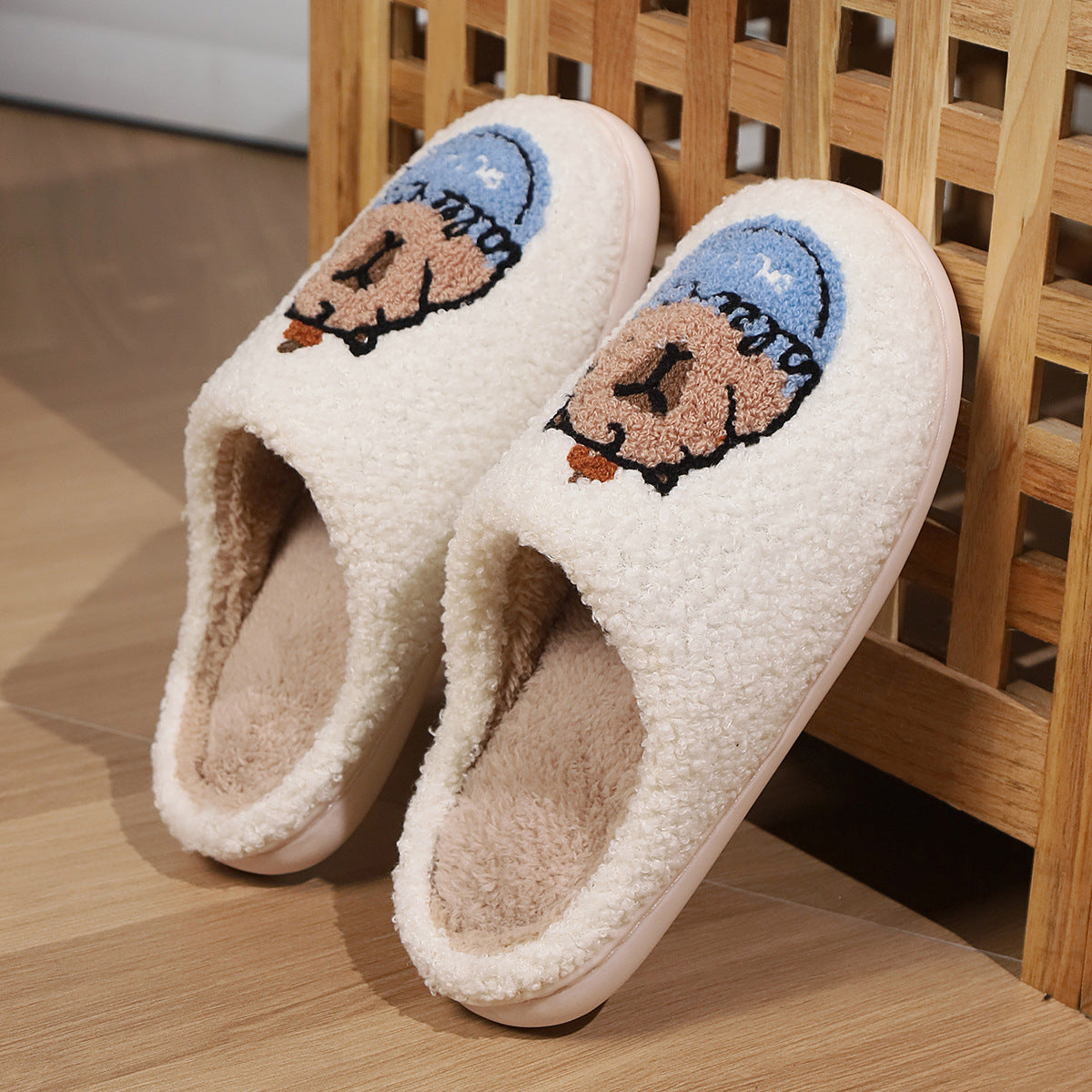 Lindos pantuflas de algodón Capibala de dibujos animados