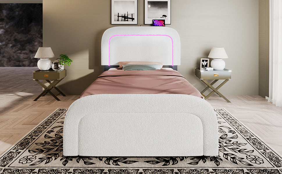 El marco de cama de madera tiene un colchón de 90 cm x 200 cm.