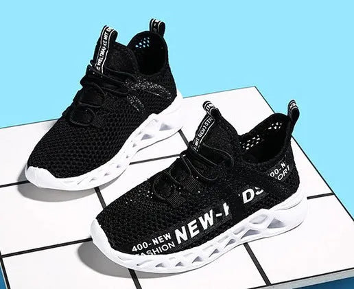 Nuevas zapatillas de deporte de malla para niños, zapatos ligeros para niños, zapatos informales transpirables para niños, zapatillas antideslizantes para niñas