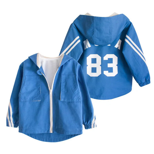 Chaqueta y sudadera con capucha para niños.
