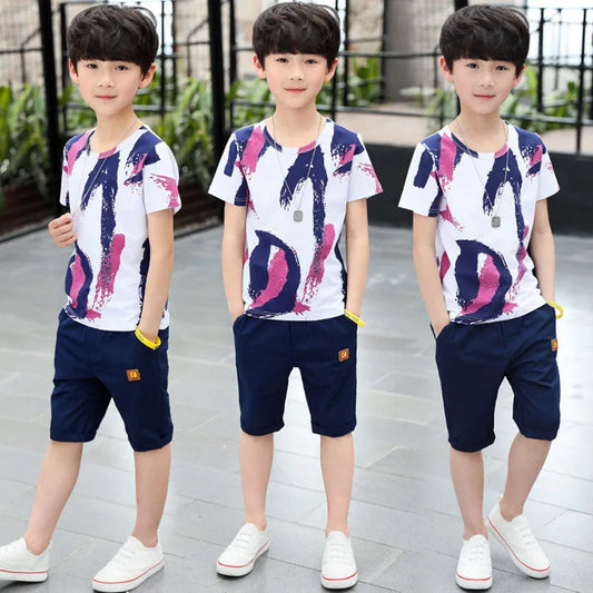 Ropa infantil de verano de dos piezas para niños de mediana edad.