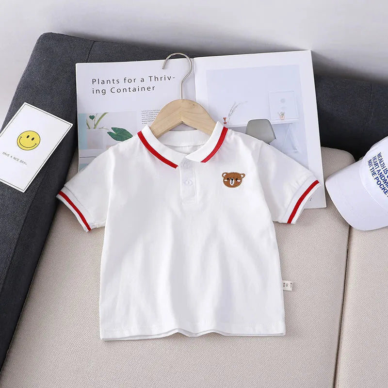 Tops a rayas para niños grandes en camisas de verano