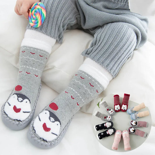 Nueva felpa del invierno, CALCETINES DEL NIÑO DEL BEBÉ de Terry, calcetines del piso de la prueba del resbalón para los niños