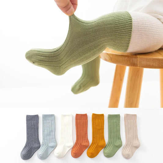 Calcetines hasta la rodilla para bebé con doble aguja