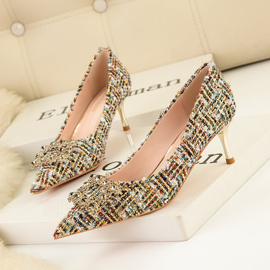 Tacones altos ajustados Tacón de aguja Boca baja Punta puntiaguda
