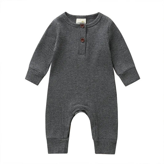 Ropa de bebé europea y americana.