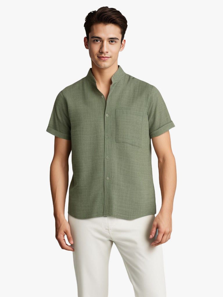 Camisa de solapa de manga corta de color liso, Top de algodón y lino transpirable de verano, ropa para hombre