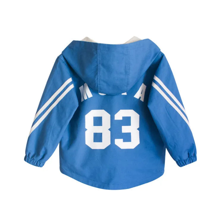 Chaqueta y sudadera con capucha para niños.