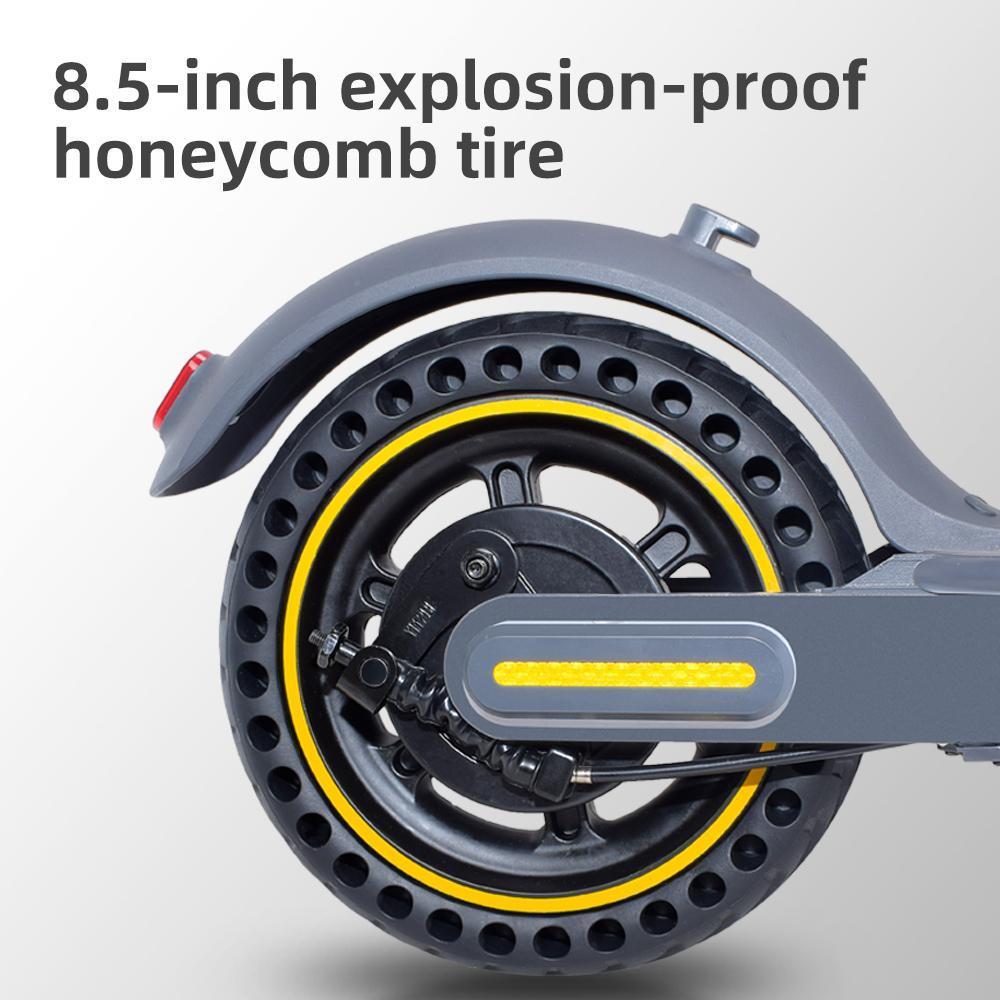 Hot Sale 8.5 Inch Tire Dual Wheel 350w 10.4A Battery Powerful  Electric Scooter