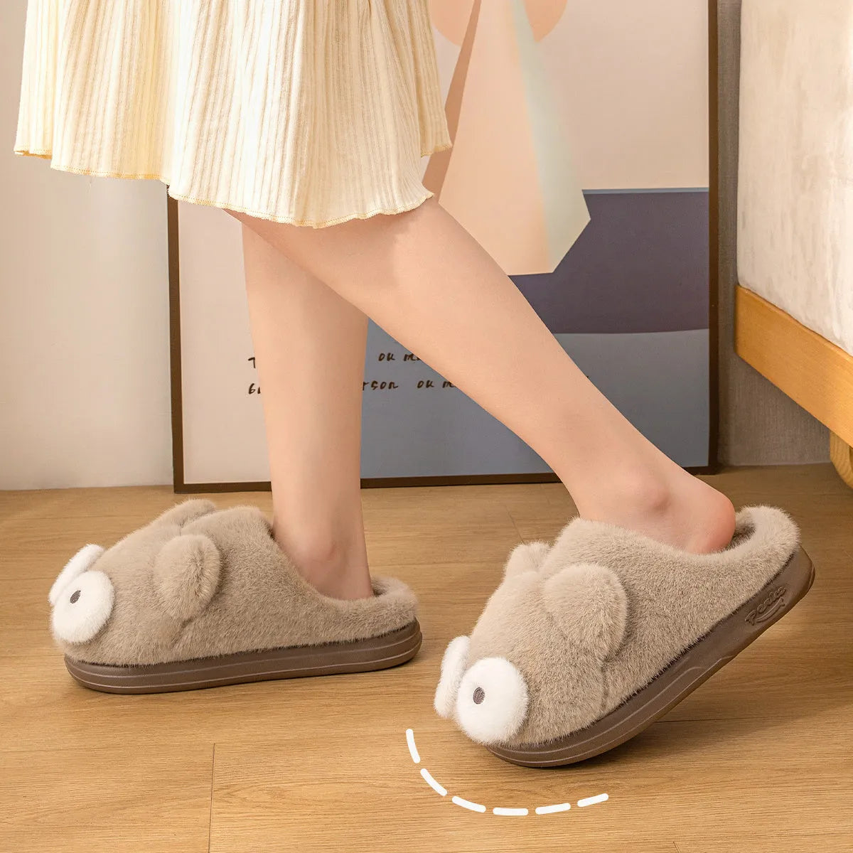 Pantuflas cálidas con suela gruesa y antideslizante para uso doméstico.