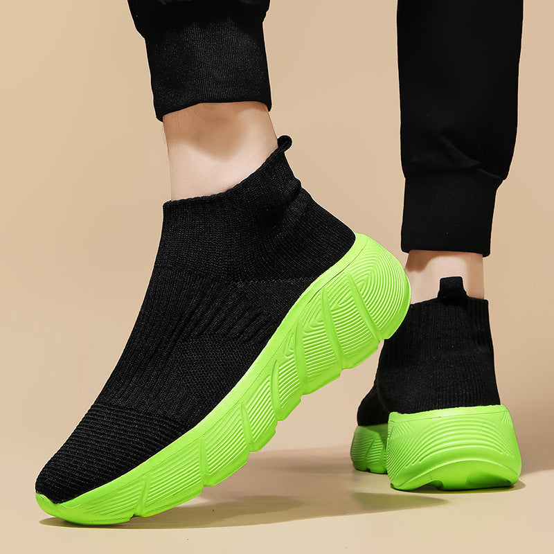 Pareja de zapatos tejidos voladores de caña alta Zapatos casuales de tendencia para hombres Slip-on